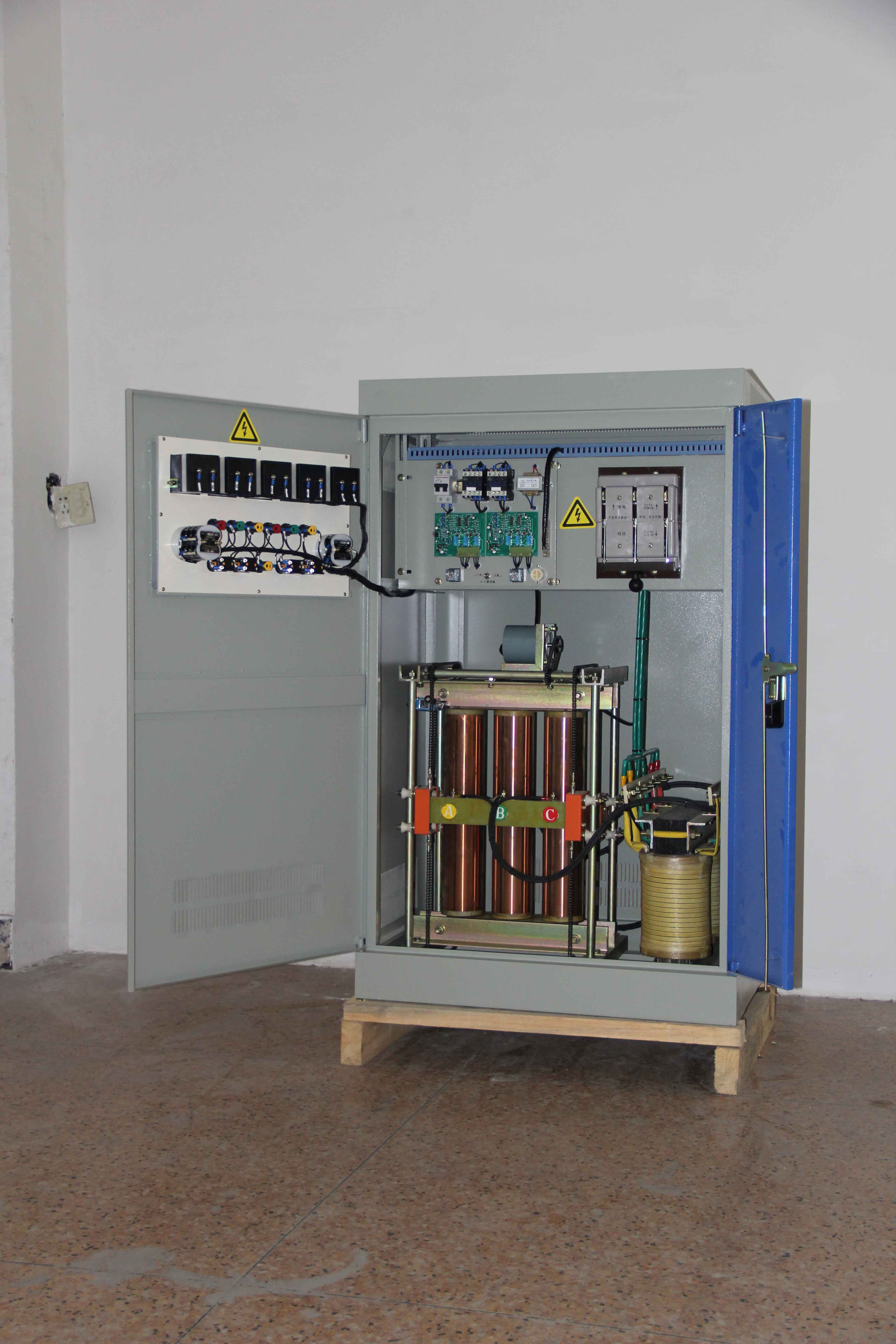 全自動(dòng)單相大功率穩(wěn)壓器